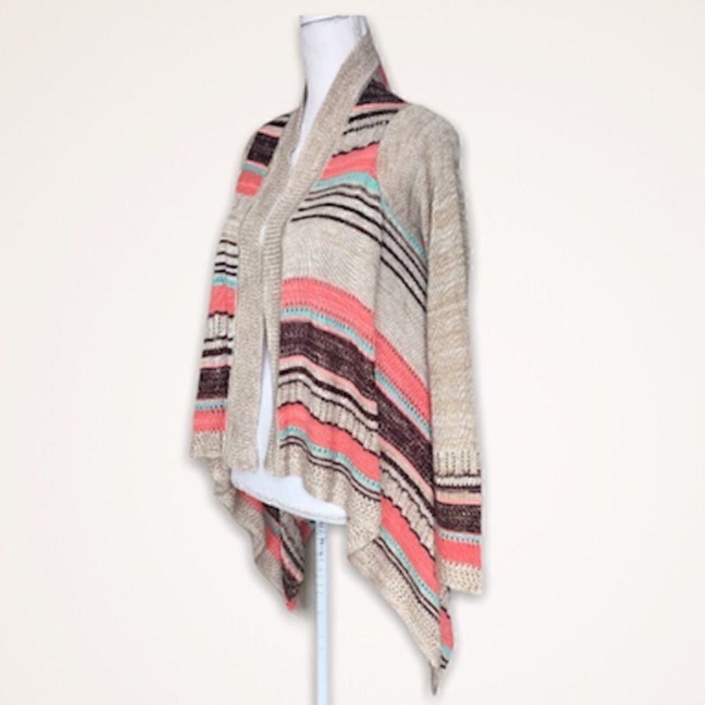 Bonfire Open Knitted Cardigan- Buttons - Picture 3 of 6